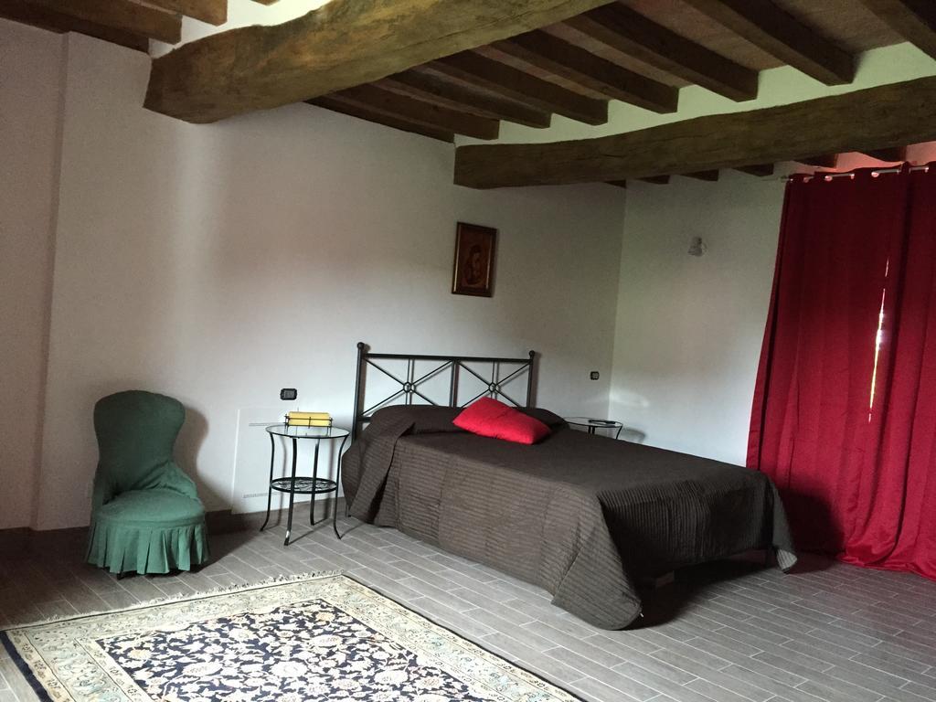 Bed and Breakfast La Residenza Piacentina Vigolzone Camera foto